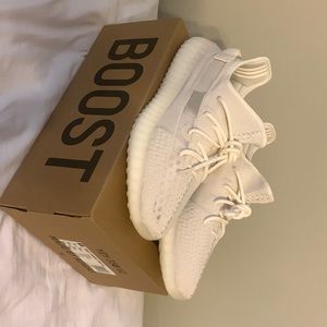 Yeezy 350 V2 Bone